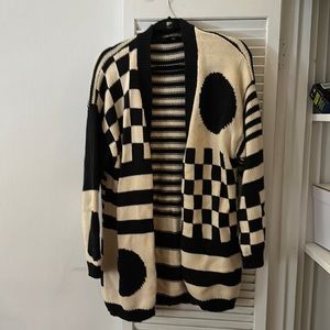 Vintage Cool black and cream sweater cardigan